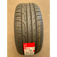 245/45 R18 THREE A P606 100W